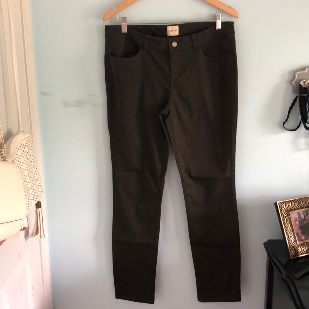 bass and co new army green jeans. never worn
